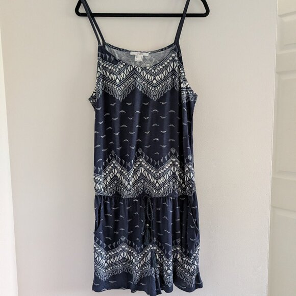 3/$30 Spaghetti strap print shorts romper - Picture 1 of 8